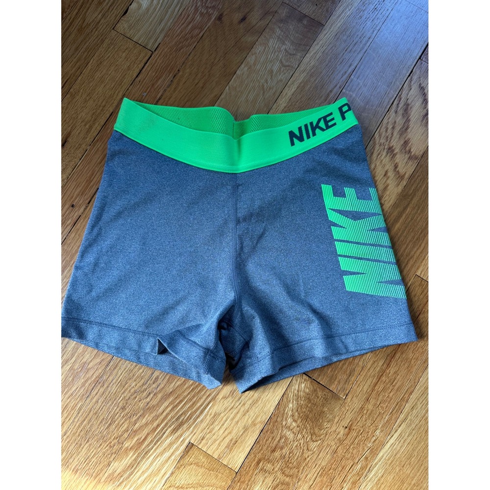 Women's small nike pro